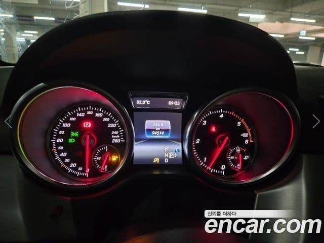 Mercedes-Benz GLE-Class 2018 — Şəkil 2/10