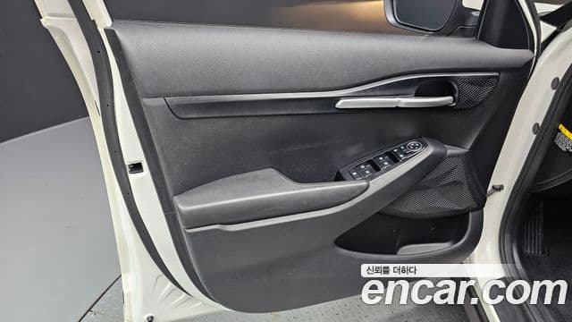 Kia Seltos 2019 — Şəkil 9/32