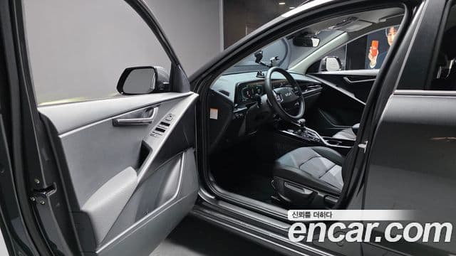 Kia Niro 2022 — Şəkil 10/20