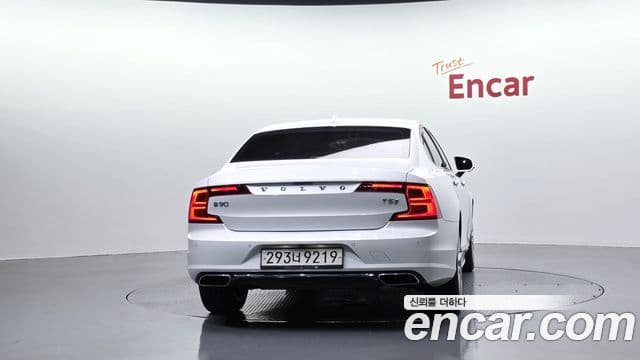 Volvo S90 2019 — ფოტო 2/20