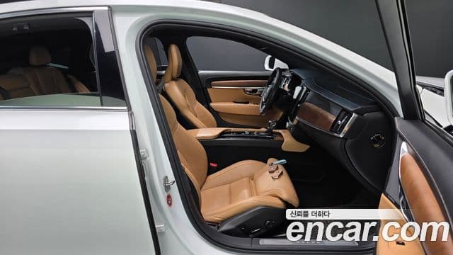 Volvo S90 2019 — ფოტო 13/20
