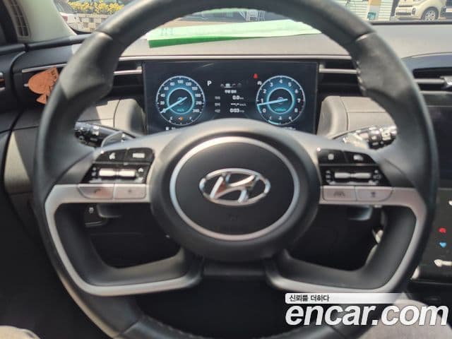 Hyundai The New Tucson 2023 — ფოტო 9/17