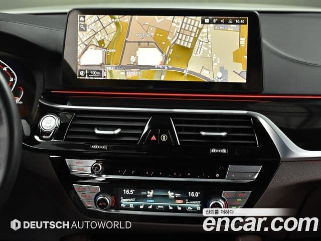 BMW 5 Series 2023 — ფოტო 14/20