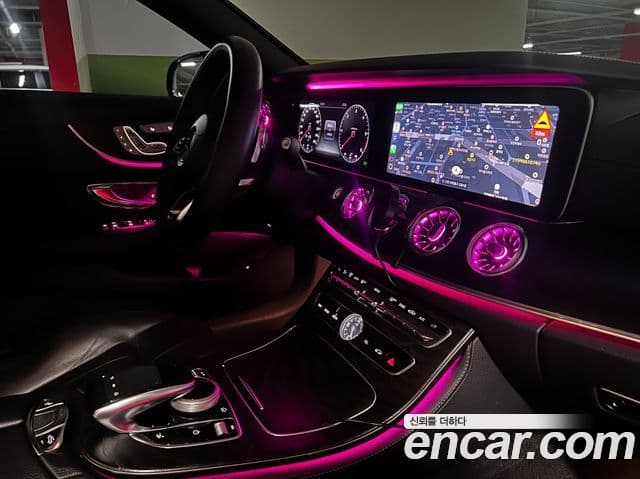 Mercedes-Benz E-Class 2018 — Фото 5/20