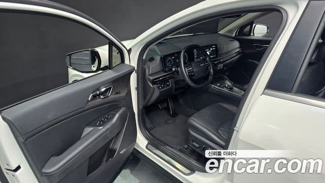 Kia Sportage 2025 — Фото 11/20