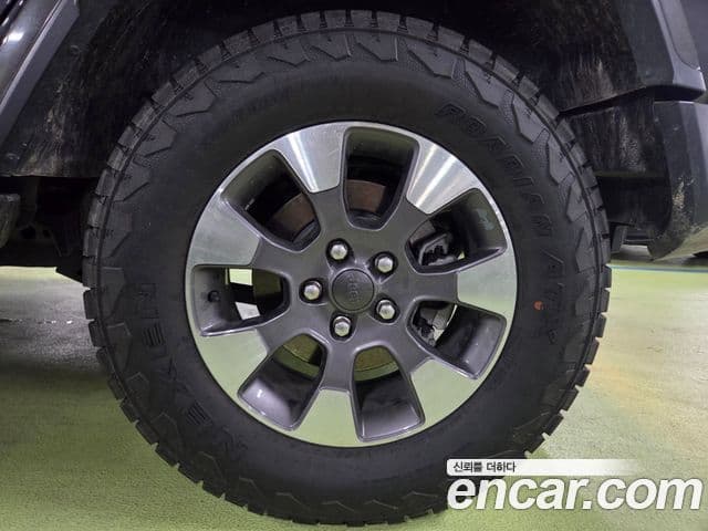 Jeep Wrangler 2020 — Şəkil 4/18