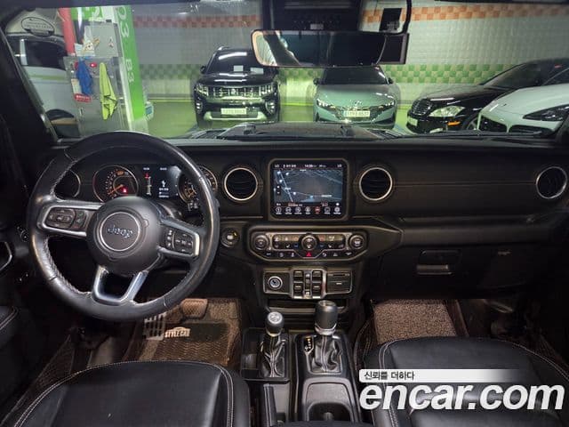 Jeep Wrangler 2020 — Şəkil 6/18