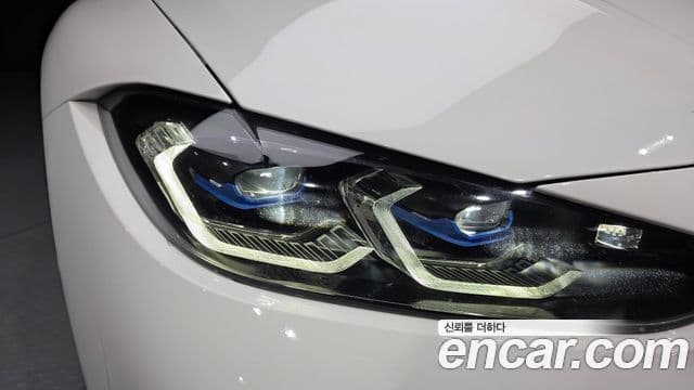 BMW M3 2023 — Şəkil 13/34