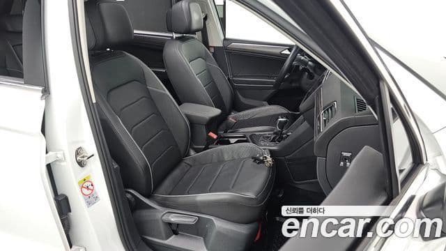Volkswagen Tiguan Allspace 2023 — ფოტო 12/20