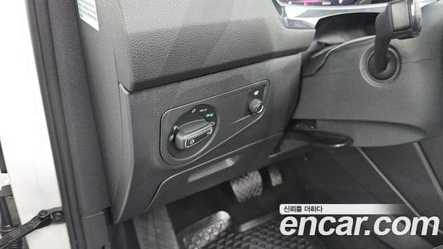 Volkswagen Tiguan Allspace 2023 — ფოტო 16/20