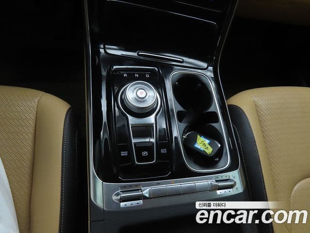Kia Carnival 2021 — Фото 11/20