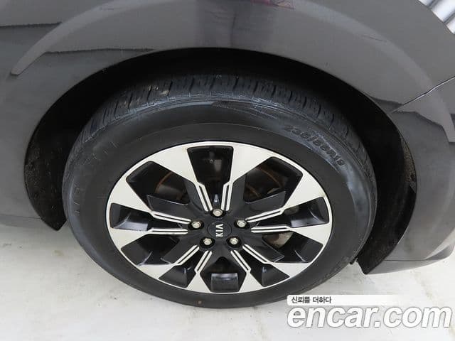 Kia Carnival 2021 — Фото 20/20