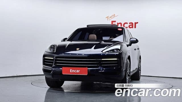 Porsche Cayenne 2019 — Photo 8/33