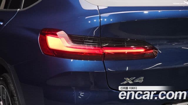BMW X4 2025 — Photo 23/35