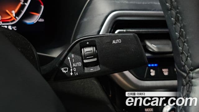 BMW X4 2025 — Photo 30/35