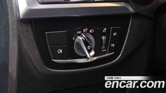 BMW X4 2025 — Photo 22/35