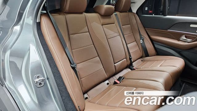 Mercedes-Benz GLE-Class 2025 — Photo 6/35
