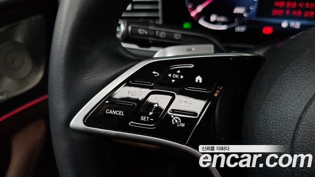 Mercedes-Benz GLE-Class 2025 — Photo 8/35