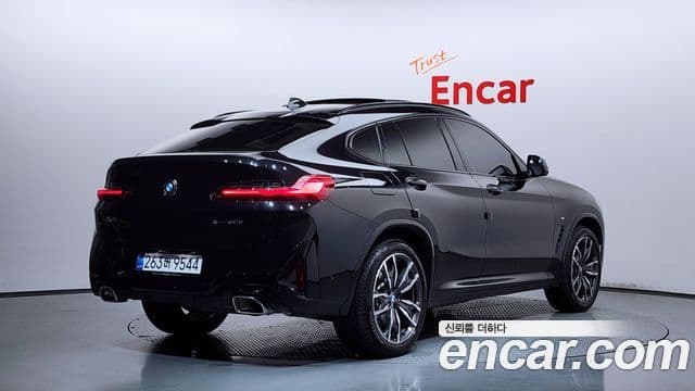 BMW X4 2025 — Фото 2/20