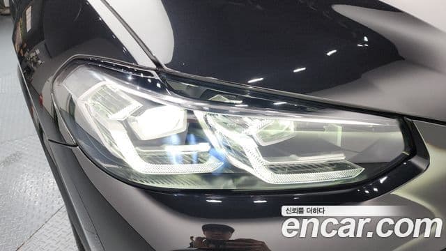 BMW X4 2025 — Photo 17/37