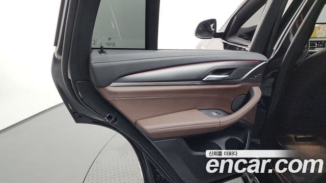 BMW X4 2025 — Photo 4/37