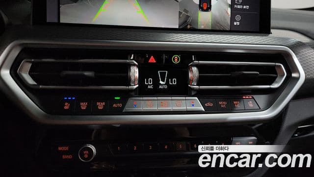 BMW X4 2025 — Photo 24/37