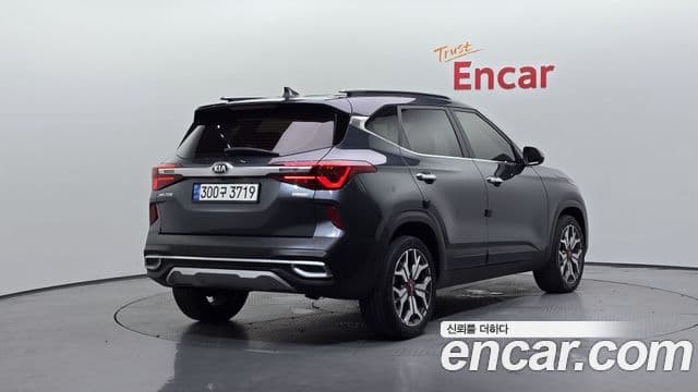 Kia Seltos 2021 — Şəkil 2/20