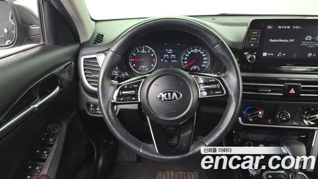 Kia Seltos 2021 — Şəkil 12/20