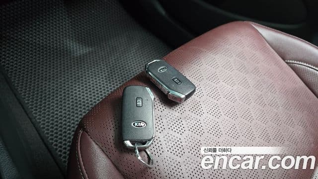 Kia Seltos 2021 — Şəkil 14/20