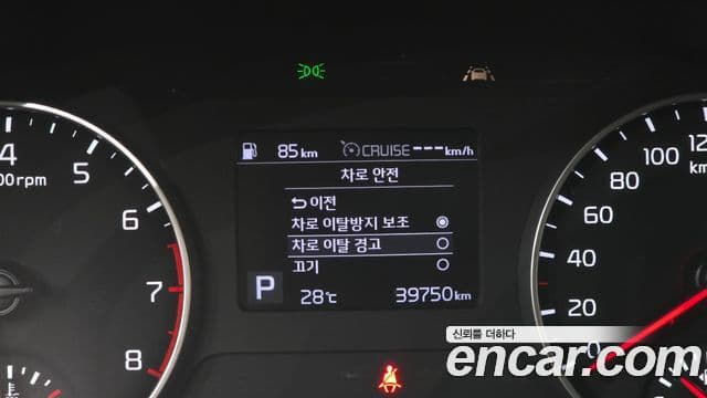 Kia Seltos 2021 — Şəkil 18/20