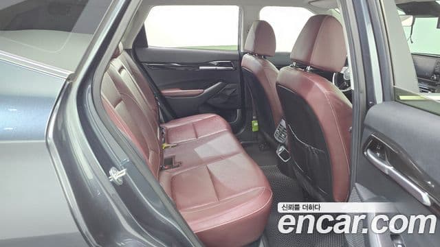 Kia Seltos 2021 — Şəkil 19/20