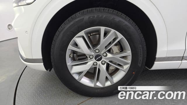 Genesis GV70 2026 — Photo 14/20