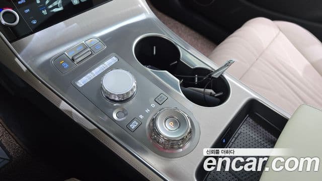 Genesis GV70 2026 — Photo 8/20