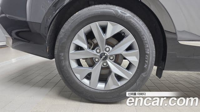 Kia Sportage 2022 — фото 5 из 20