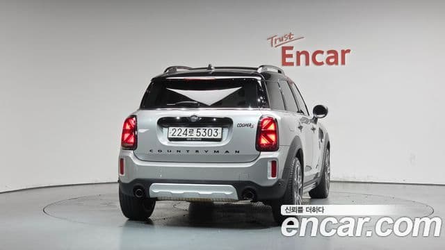 Mini Cooper S Countryman 2023 — Фото 4/20