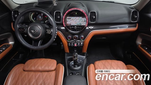 Mini Cooper S Countryman 2023 — Фото 7/20