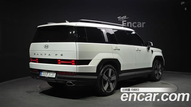 Hyundai Santa Fe 2023 — ფოტო 2/20