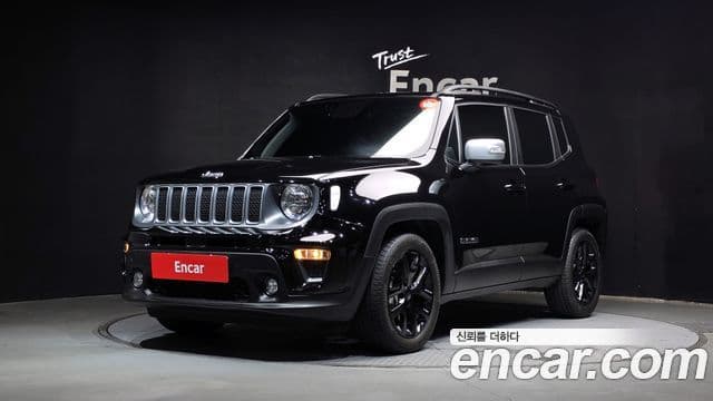 Jeep Renegade 2022 — Photo 32/32