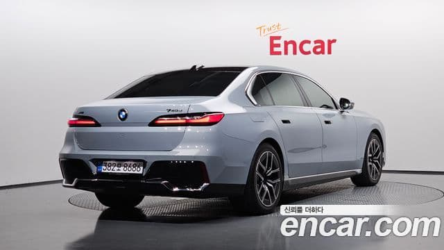 BMW 7 Series 2026 — Şəkil 2/20