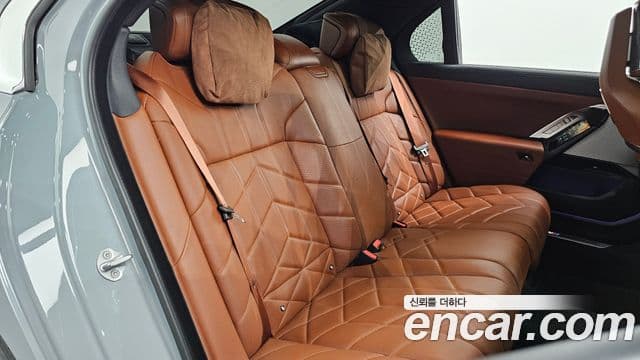 BMW 7 Series 2026 — Şəkil 11/20
