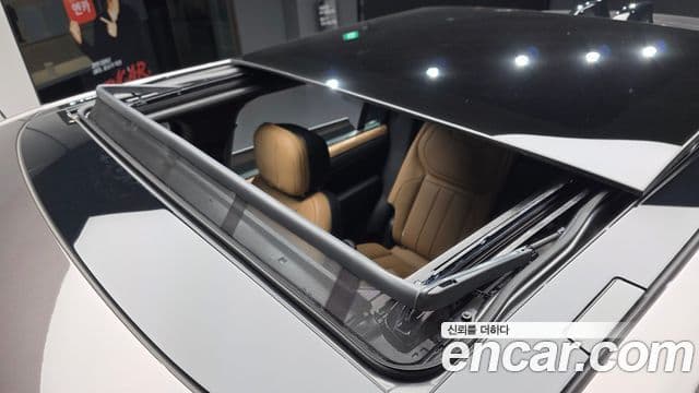 Land Rover Range Rover Sport 2025 — ფოტო 19/20