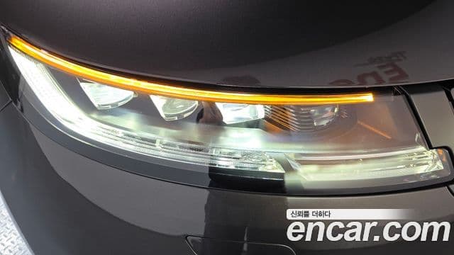 Land Rover Range Rover Sport 2025 — ფოტო 24/34