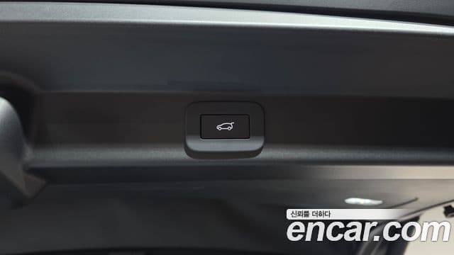 Land Rover Range Rover Sport 2025 — ფოტო 32/34