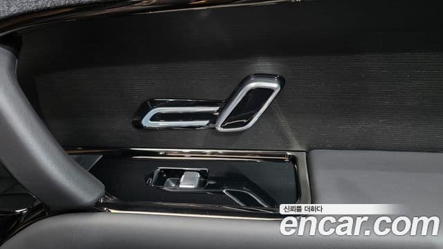 Land Rover Range Rover Sport 2025 — ფოტო 18/34