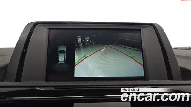 BMW 1 Series 2018 — Şəkil 14/20
