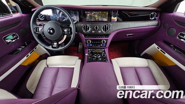 Rolls-Royce Ghost 2022 — ფოტო 7/20