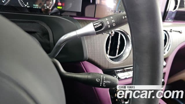 Rolls-Royce Ghost 2022 — ფოტო 9/20