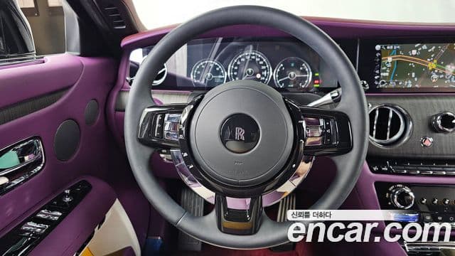 Rolls-Royce Ghost 2022 — ფოტო 13/20