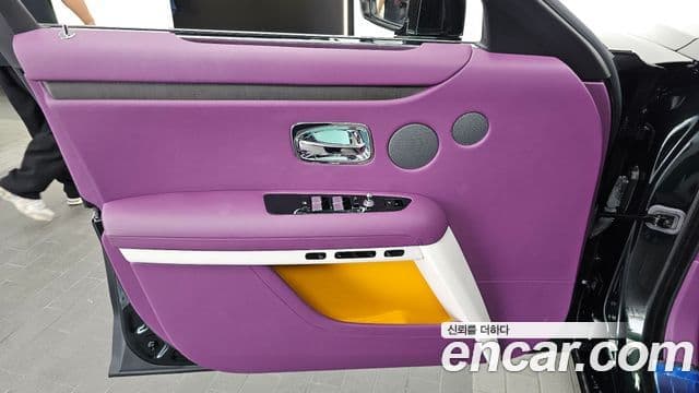 Rolls-Royce Ghost 2022 — Photo 32/37