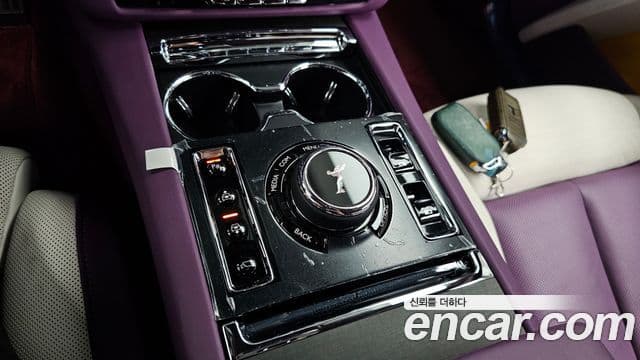 Rolls-Royce Ghost 2022 — Photo 33/37